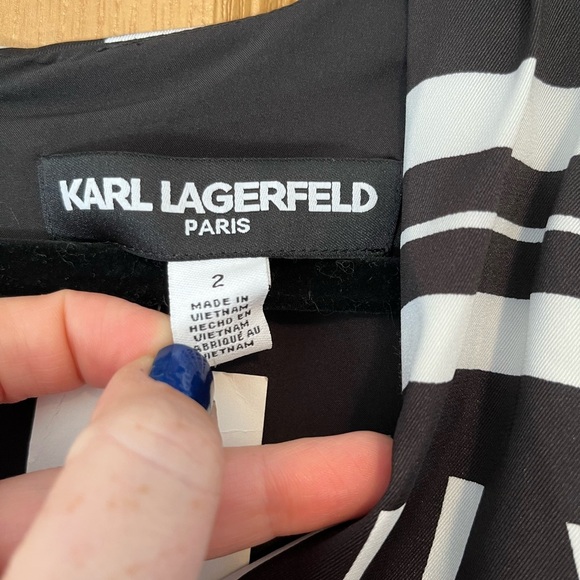 Karl Lagerfeld Black & White Geo Print Short Sleeve Surplice Mini Dress NWT Sz 2 - Picture 8 of 15